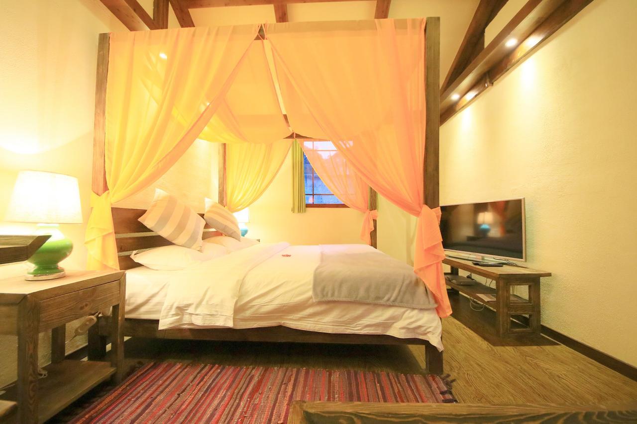 Peter Goullart Boutique Inn 麗江市 エクステリア 写真