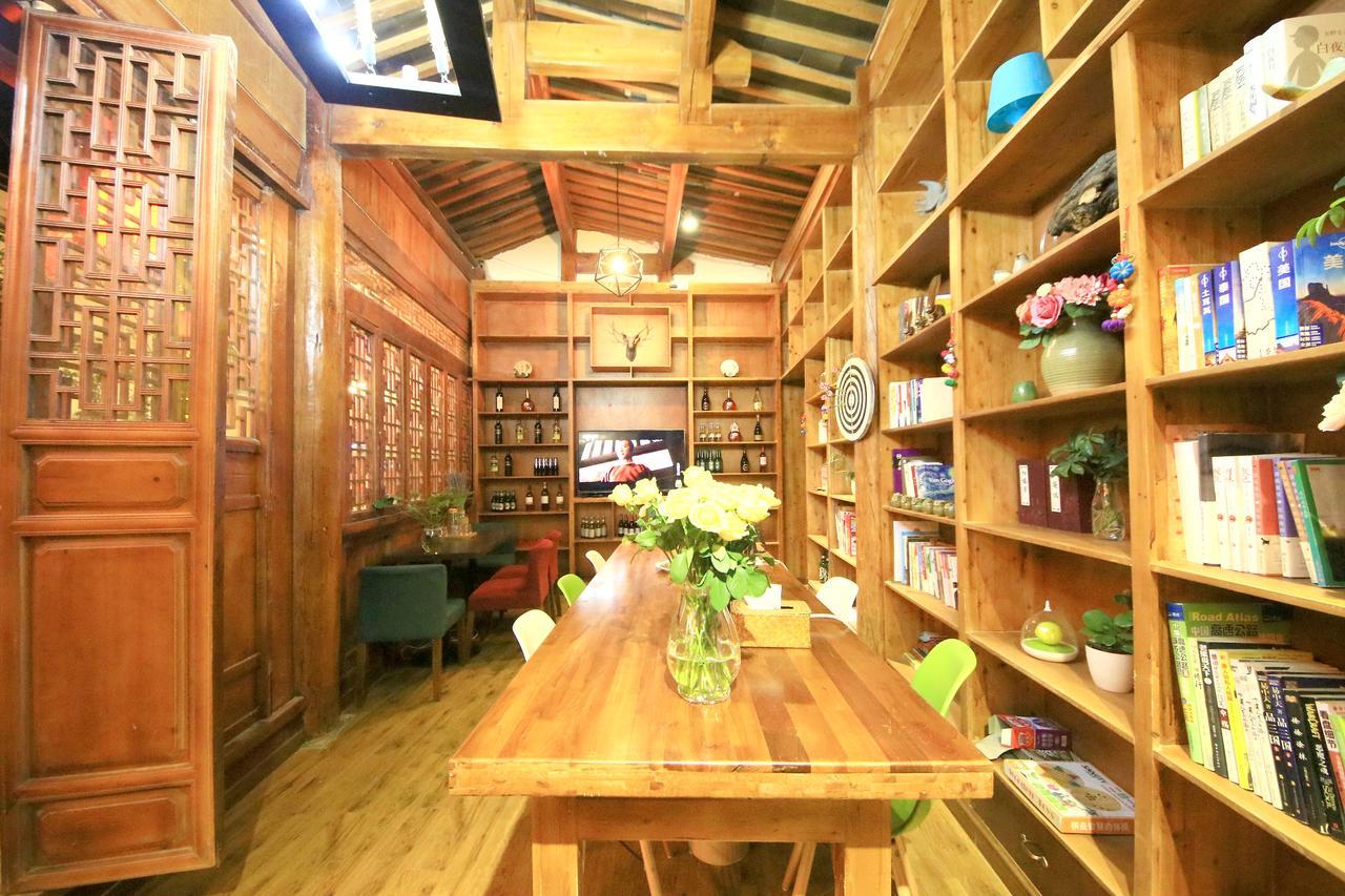 Peter Goullart Boutique Inn 麗江市 エクステリア 写真