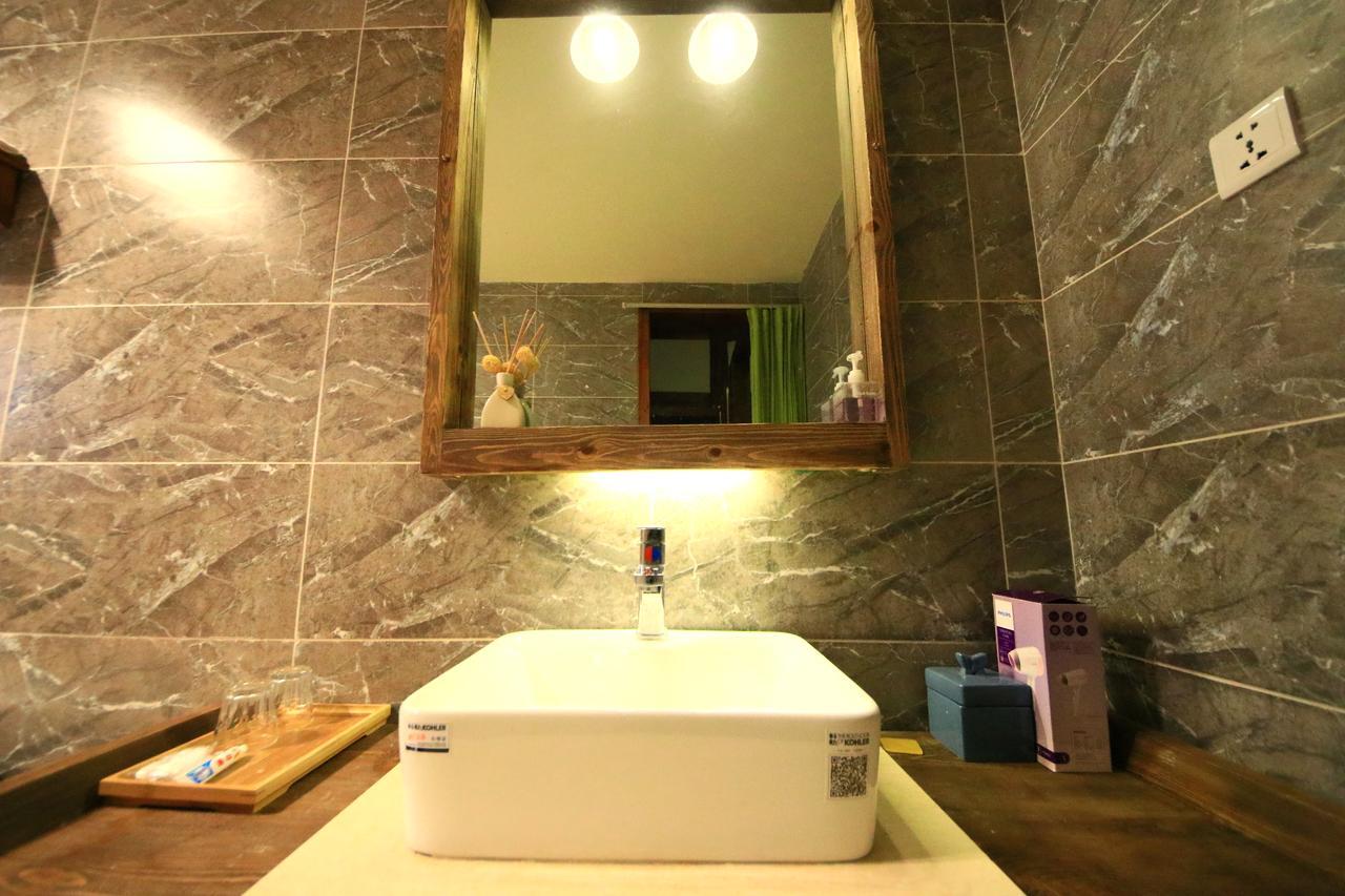 Peter Goullart Boutique Inn 麗江市 エクステリア 写真